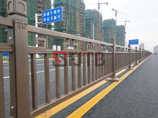 江苏扬州市区隔离护栏