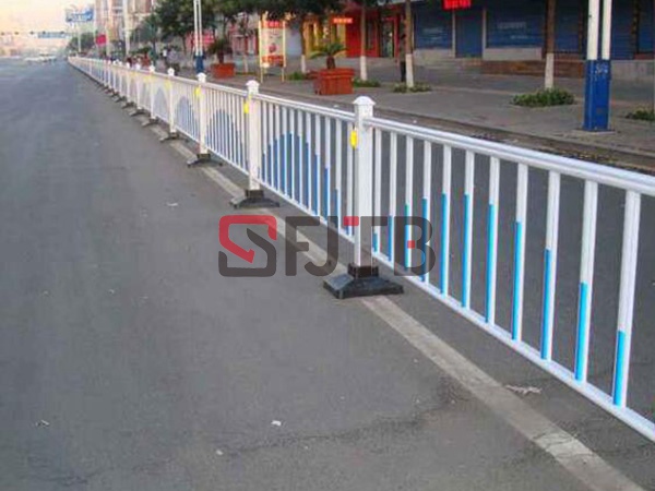 常州市政道路护栏案例